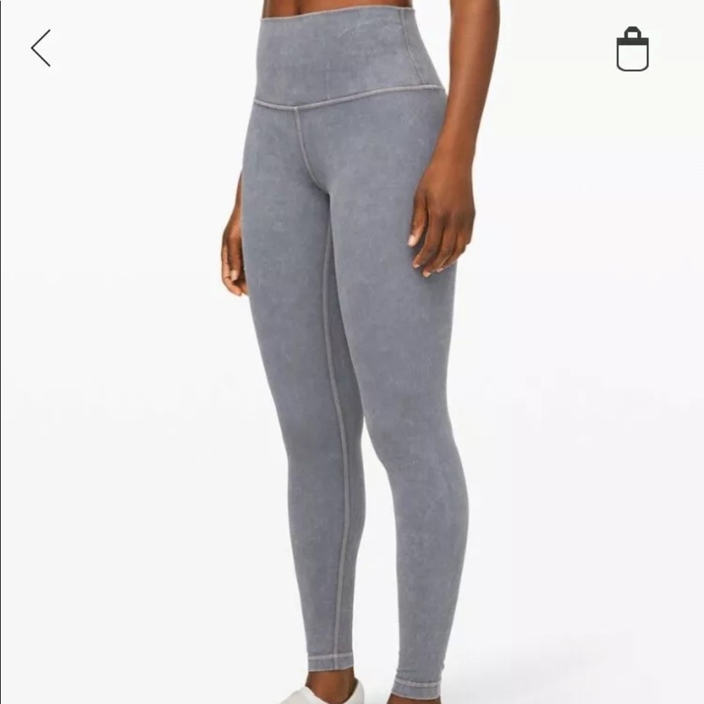 Wonder Under High-Rise Snow Washed Luna size 6